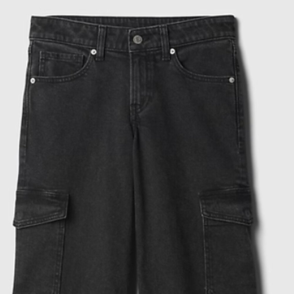 Gap size 18 Low Rise Stride Wide-Leg Cargo Jeans black wash